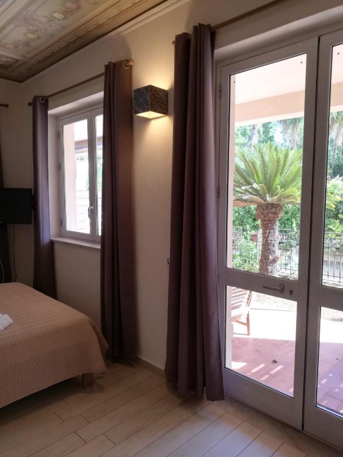 Villa Antonella Rooms Mondello Palermo Exterior photo